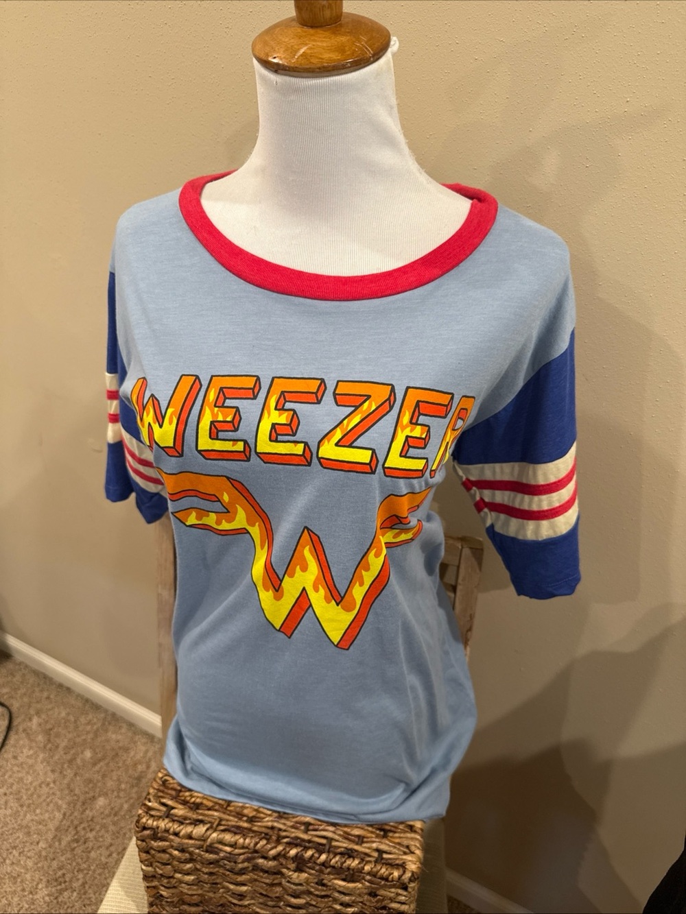 Weezer concert shirt